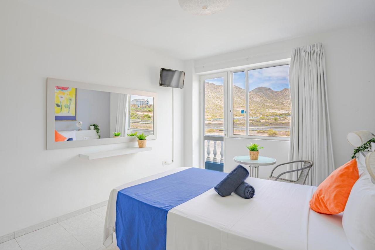 Hostel Neon Tenerife Guaza المظهر الخارجي الصورة