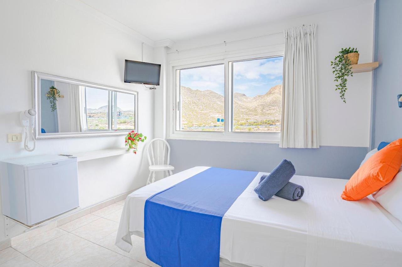 Hostel Neon Tenerife Guaza المظهر الخارجي الصورة