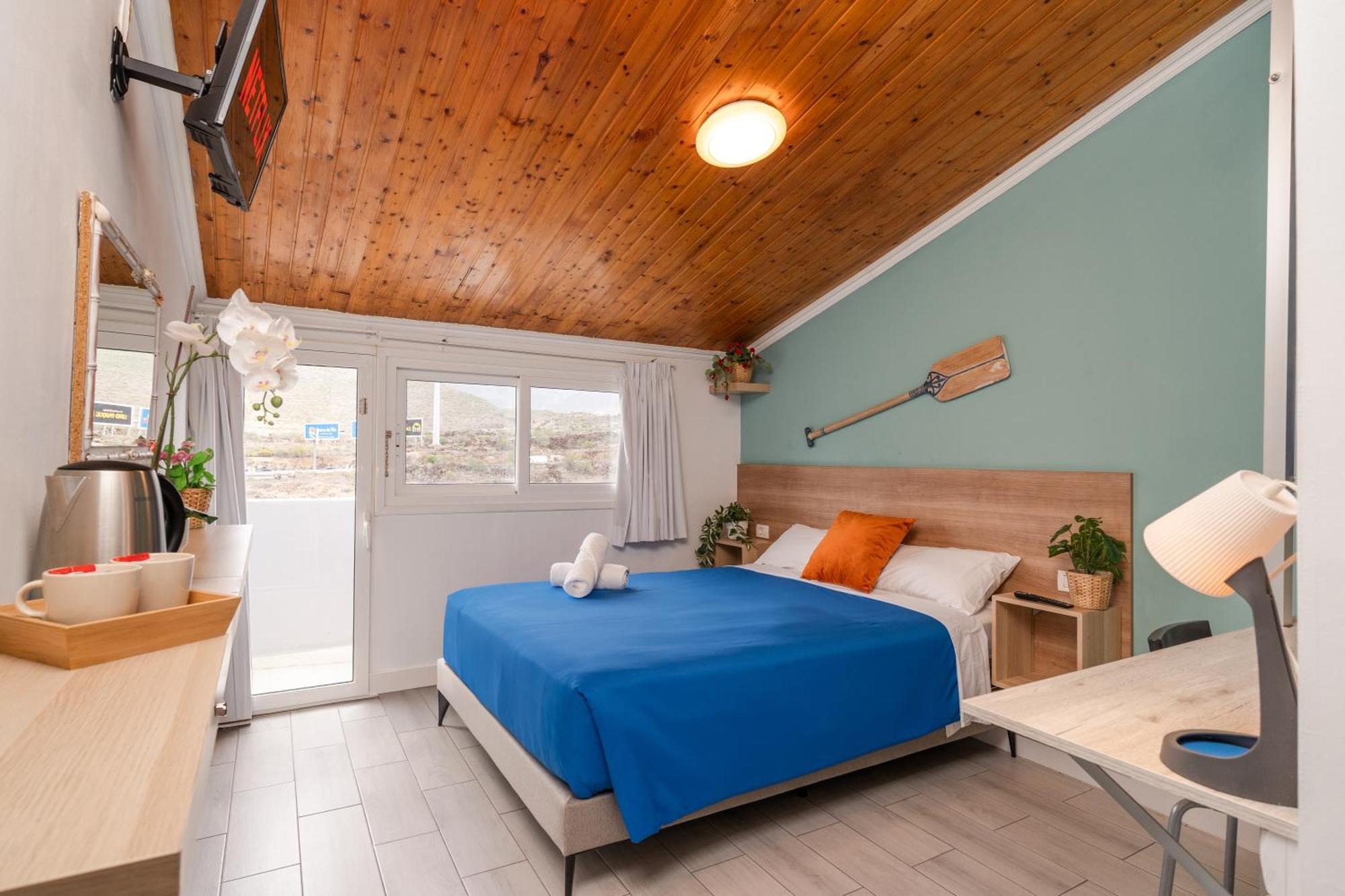 Hostel Neon Tenerife Guaza المظهر الخارجي الصورة